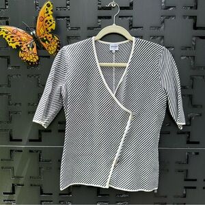 Armani Collezione size 44 zipper cardigan, mint condition